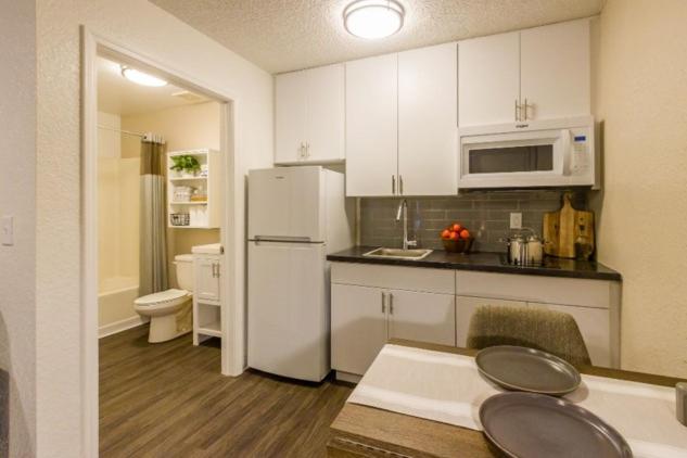 InTown Suites Extended Stay Orlando FL – Presidents Dr - image 4